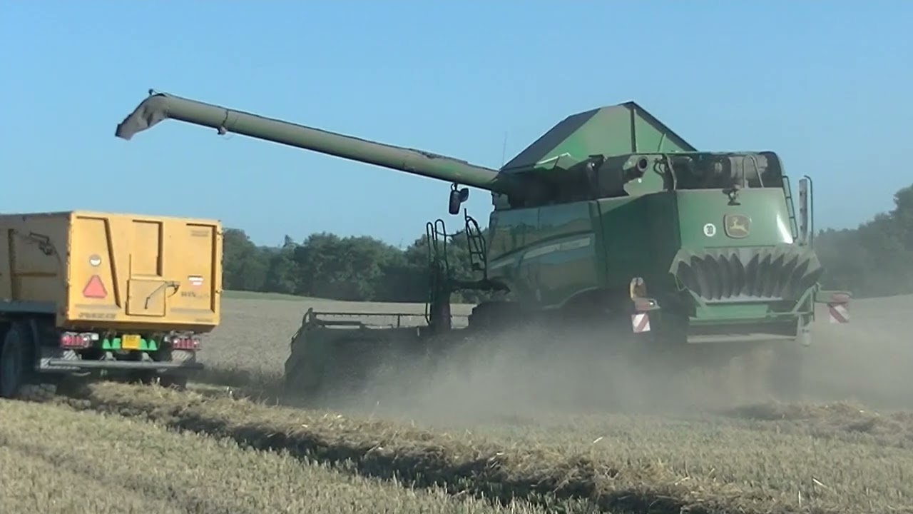 Sklizeň Pšenice 2025 s 2x John Deere T660