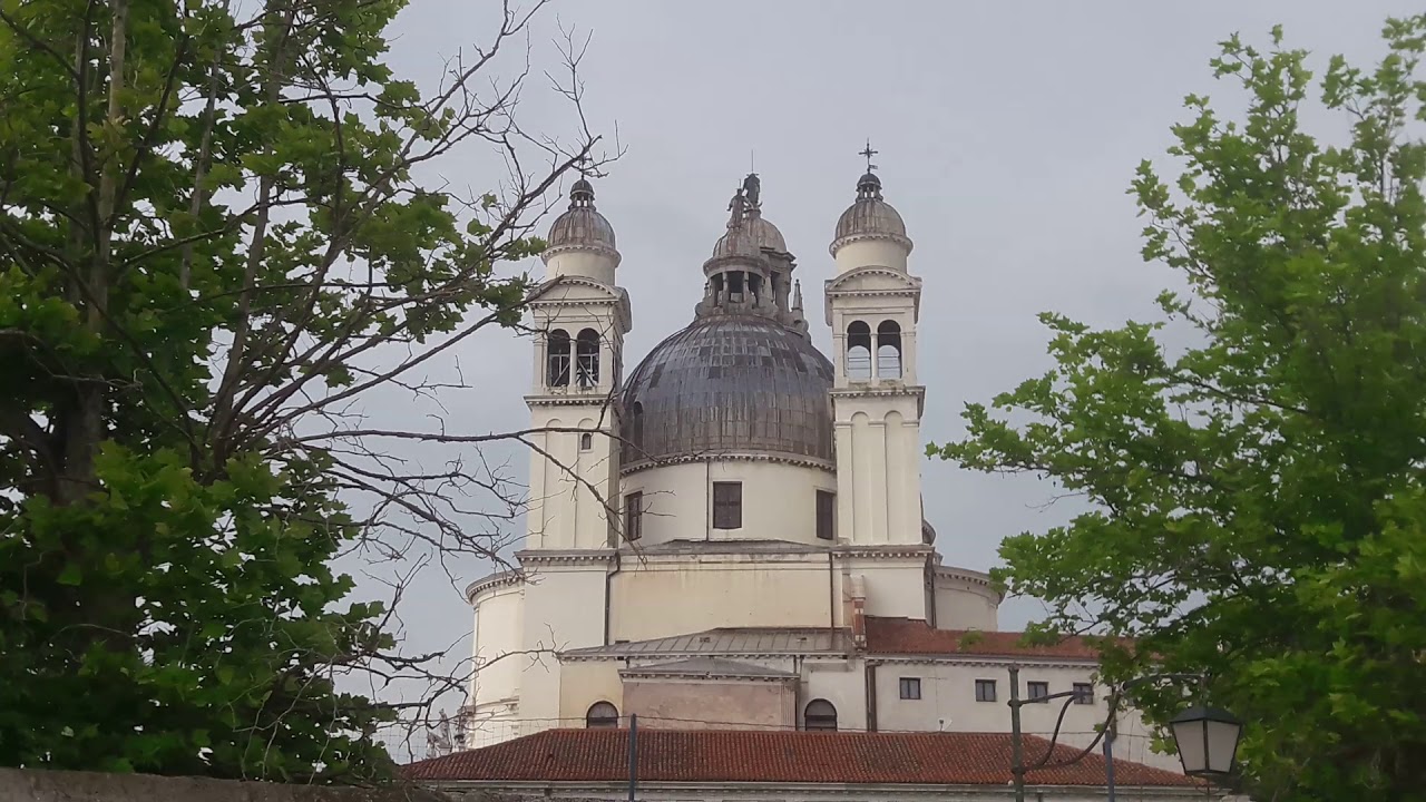Basilica della Salute, campana per la messa feriale