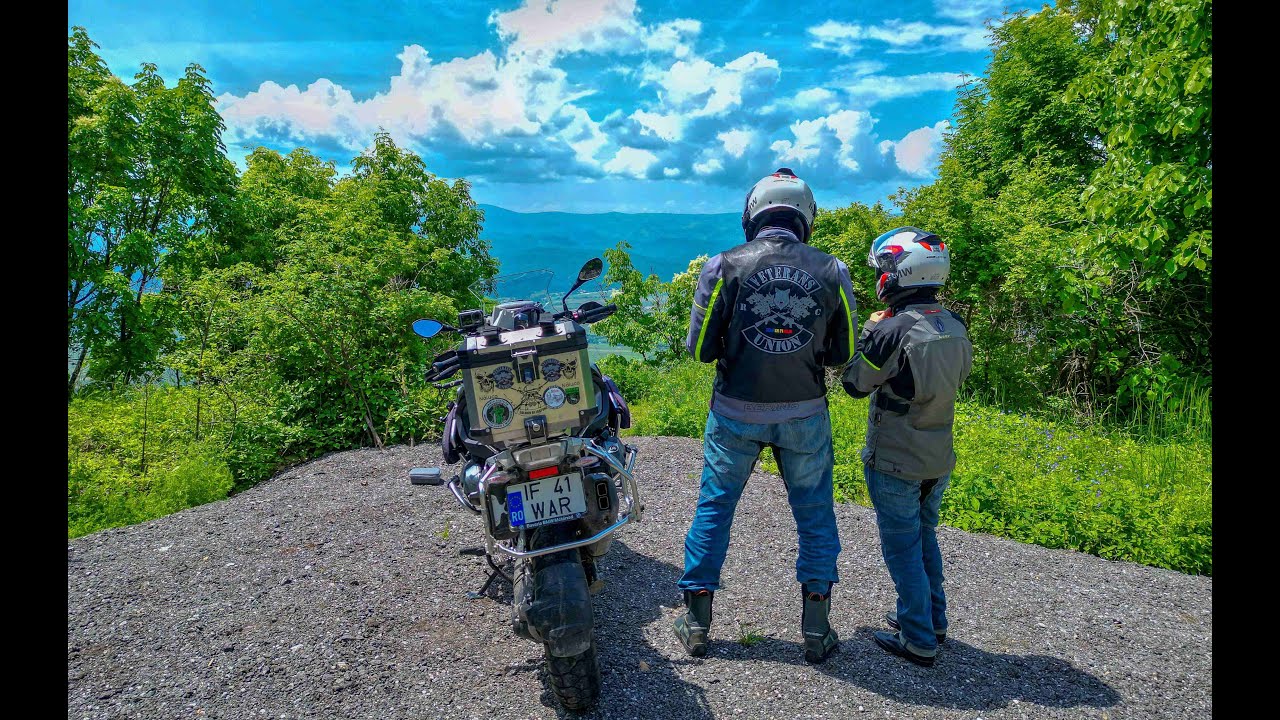 Tură moto în Pasul Troyan din Balcani