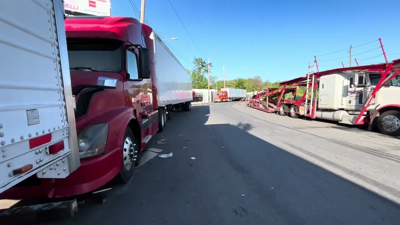 THE BRONX BIGGEST DUMP SITE FOR CARS | NEW YORK CITY 