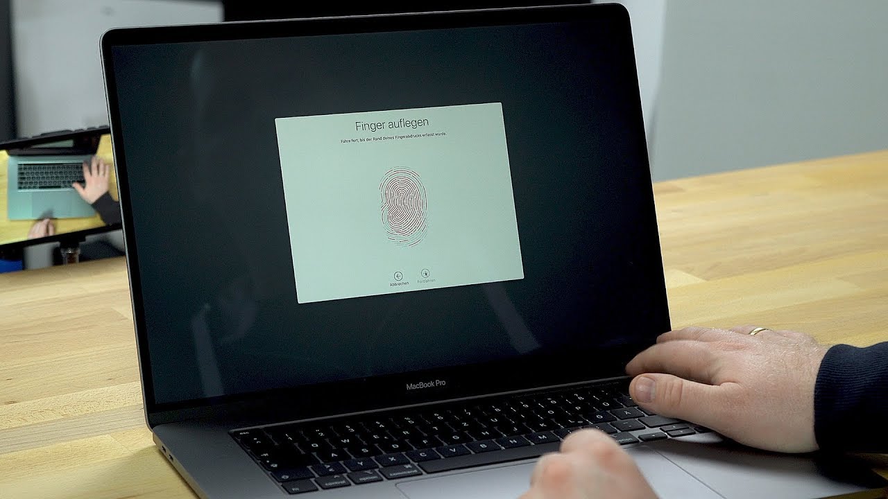 MacBook Pro 16