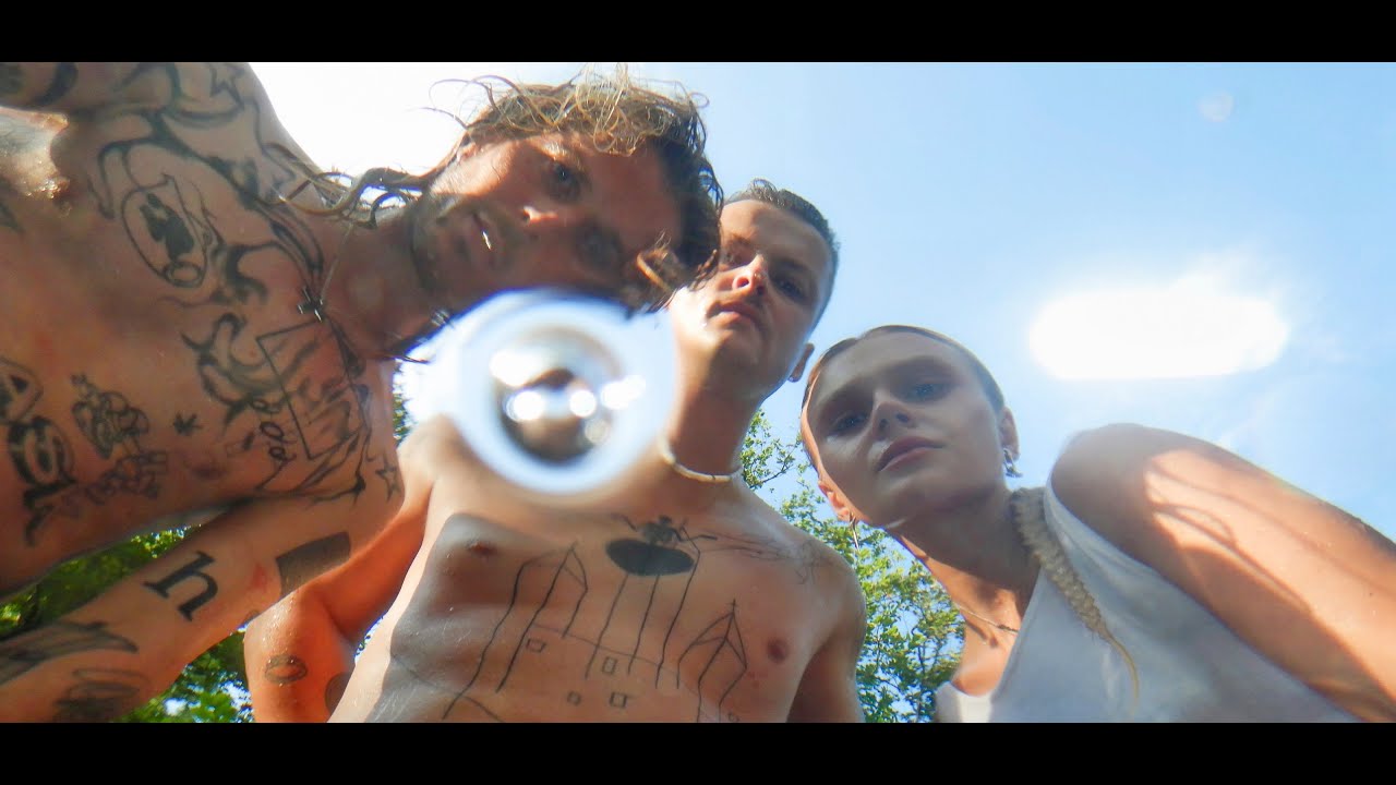 Holak feat. Błażej Kr&oacute;l, Rosalie. - 4REAL [Official Music Video]