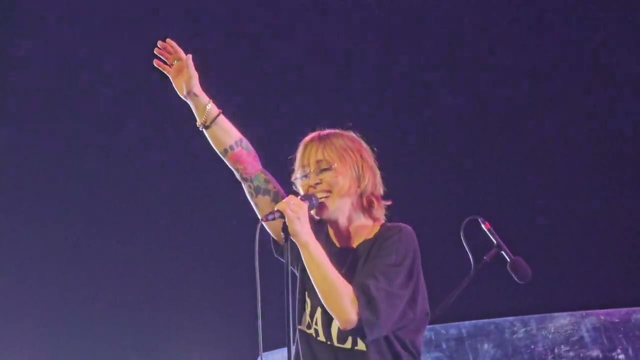 [LIVE] Anouk - Girl