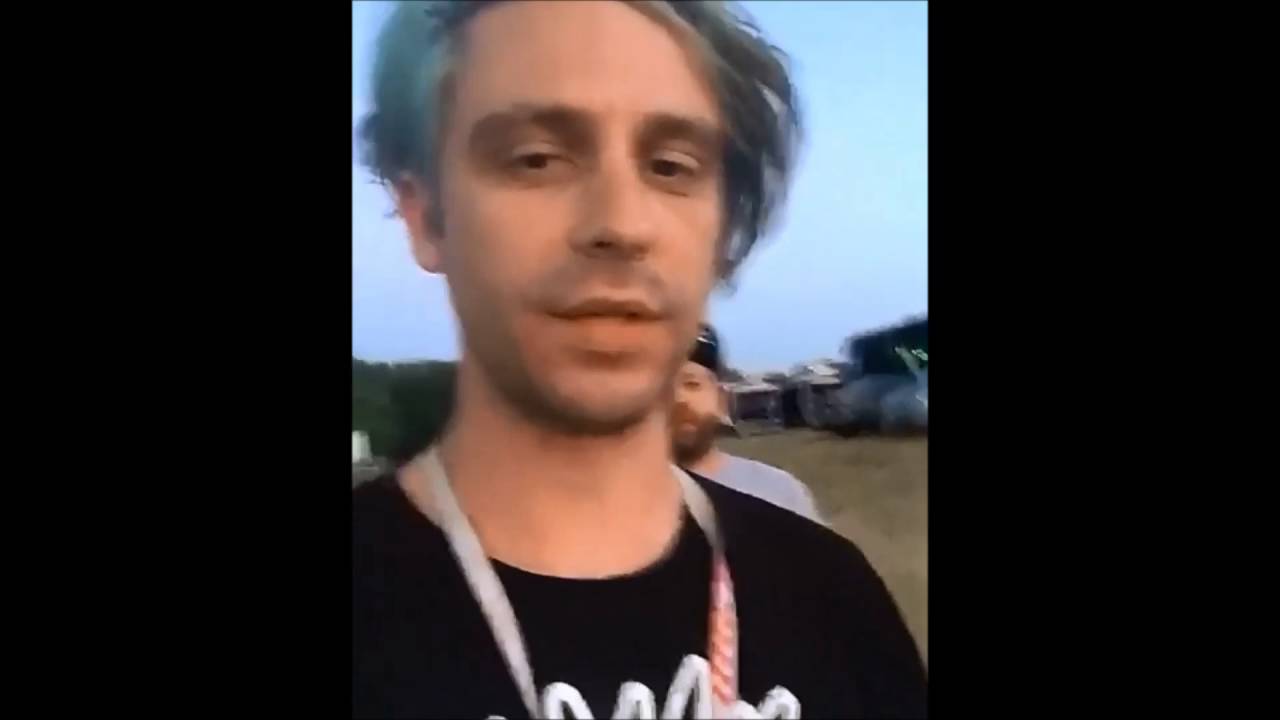 Snapsave of Falling in Reverse - Warped tour 2016 - #1