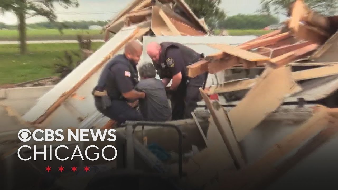 Man rescued from collapsed home after Streator, Illinois tornado