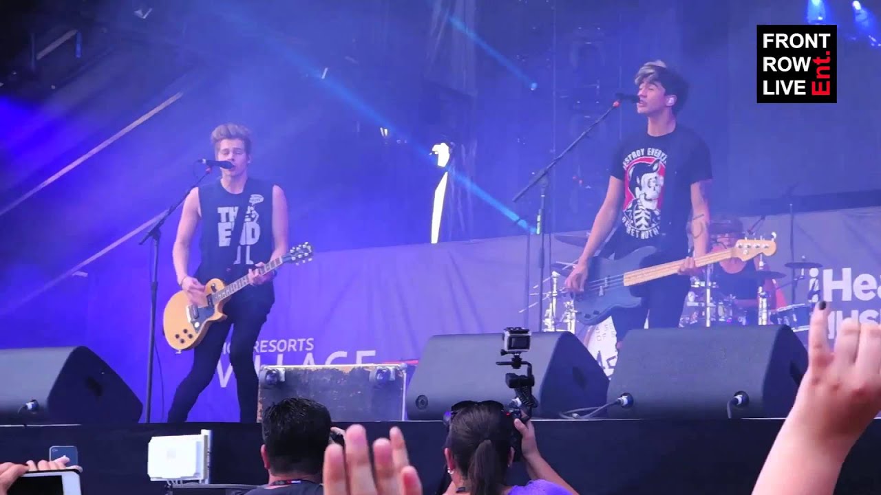 5 Seconds Of Summer perform 