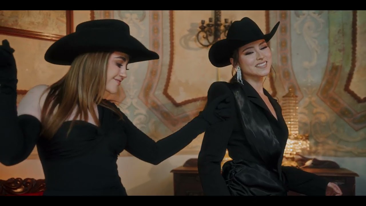 Paulina B, Carolina Ross - C&oacute;mo le Hago (Video Oficial)