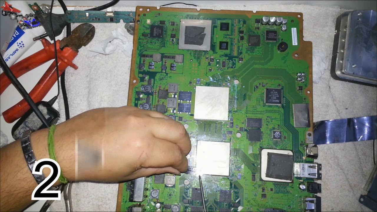 PS3 FAT CECHA01 - Troca pasta Térmica IHS - Removendo com Gillette !!!