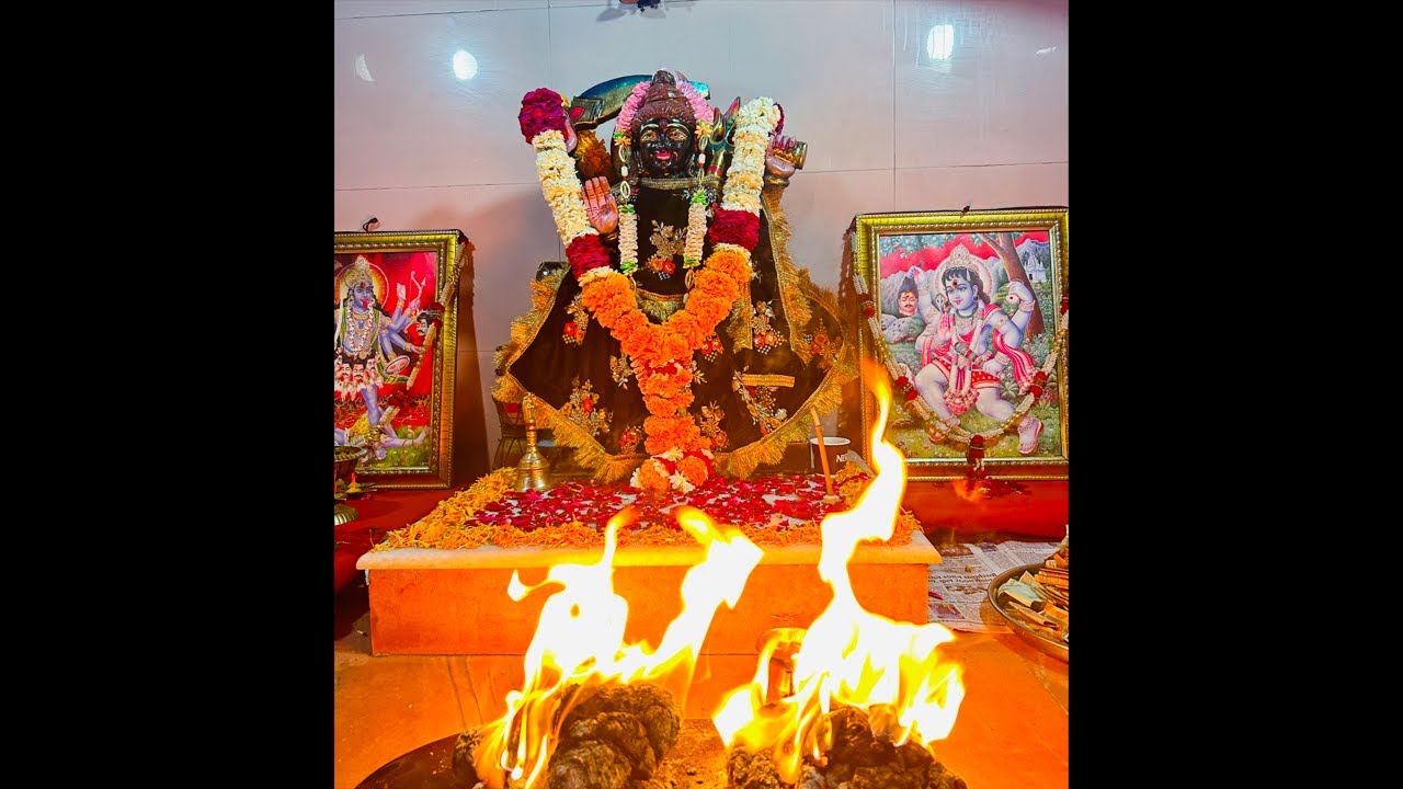 भैरव बाबा की भव्य जोत एवं आरती 🙏🙏 #viral #aarti #viralvideo #livearti #bhajan #kaalbhairav #live 