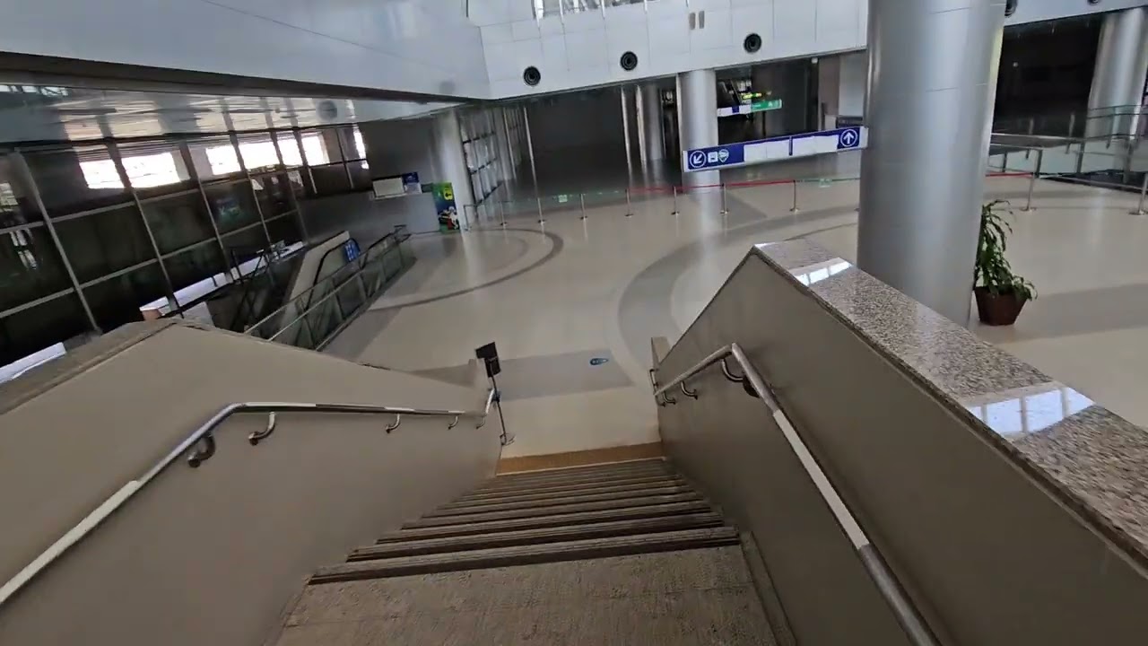 Bangkok - Makkasan  (A6) -  Exit 1 #mrt #green #bangkok  #airportraillink #makkasan