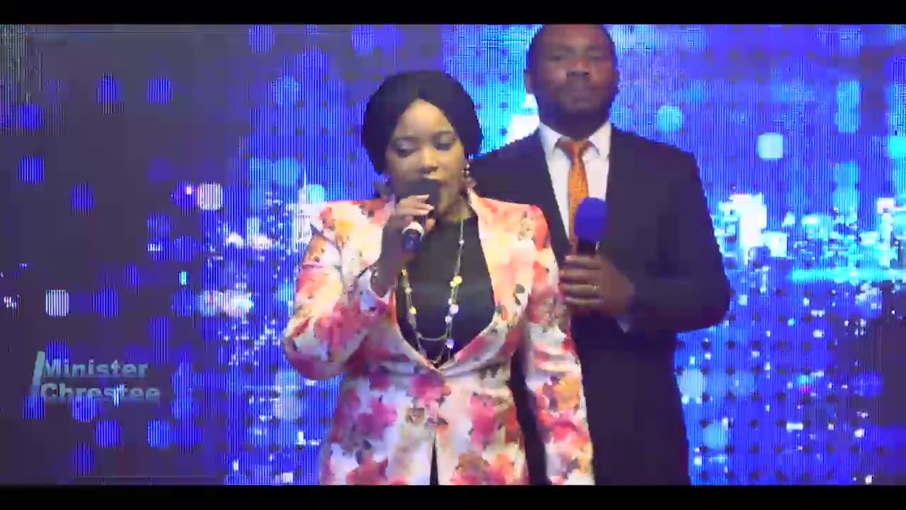 Power session of praise by Chrestee Ohio singing REJOICE by Sinach and ABLE by Ada.