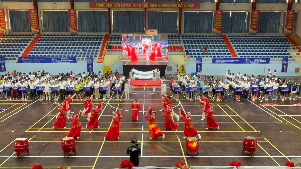 Vũ đoàn Đà Nẵng | Vũ đoàn Hoàng Gia - Múa Trống Cơm - Quân khu 5