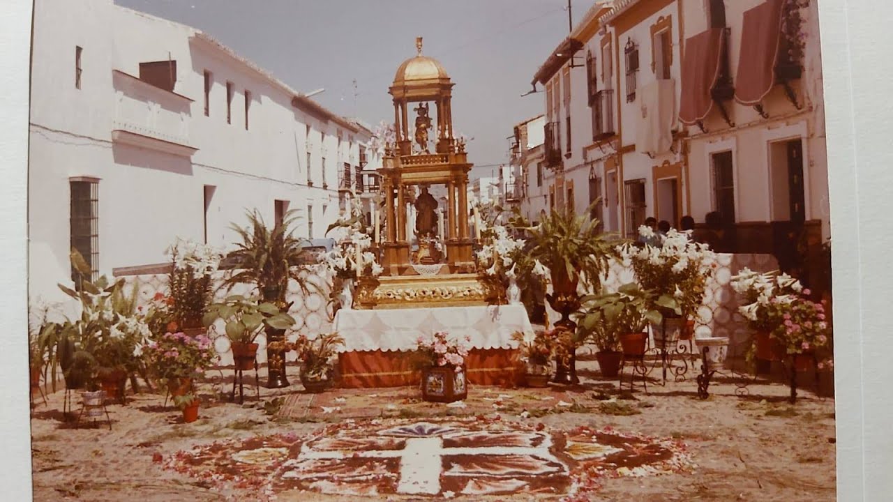 PROCESIÓN DEL CORPUS CHRISTI. AÑO 1986. MEMORIAS DE VILLAVERDE DEL RÍO.