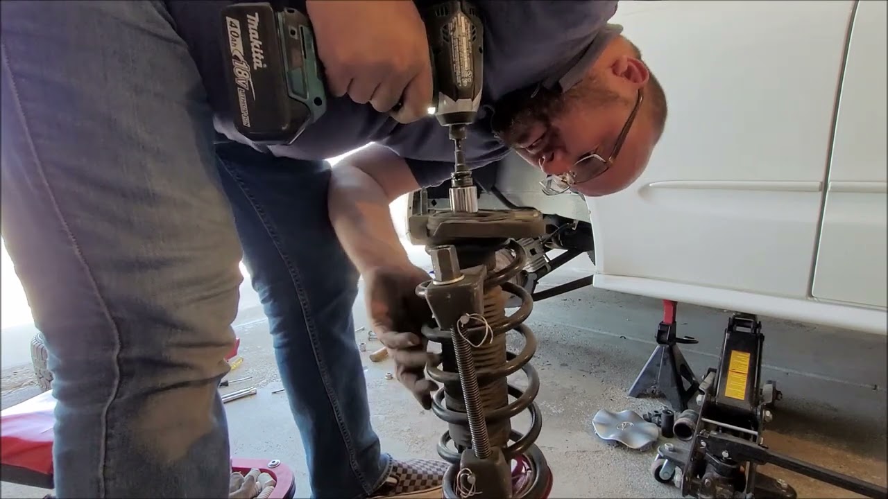 2004 Oldsmobile Alero Rear Strut Replacement