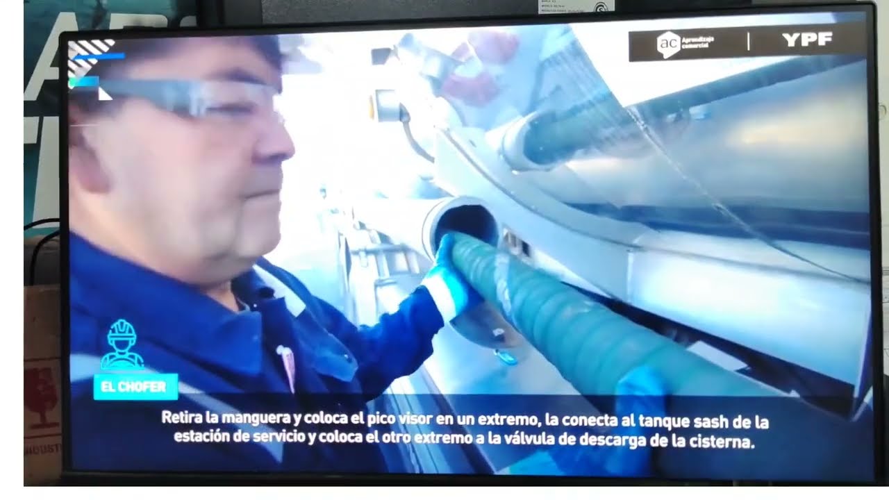 Descarga camión cisterna