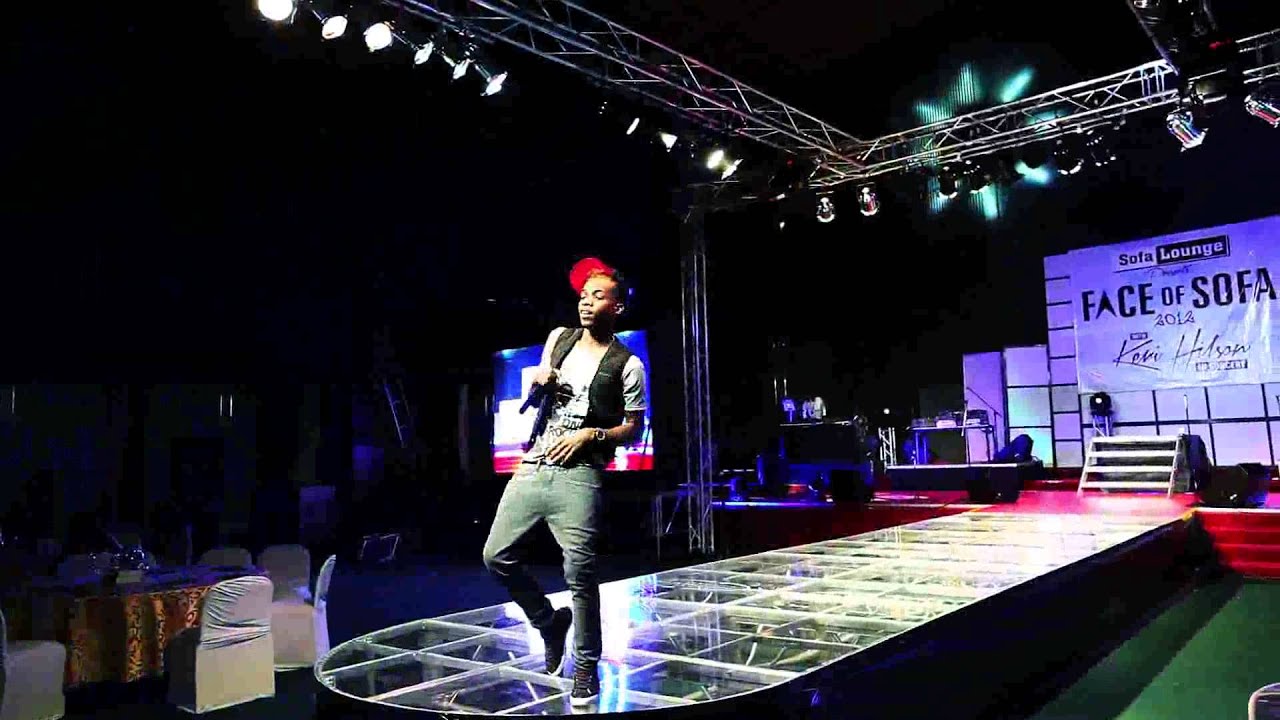 Onye ne kwu Live performance