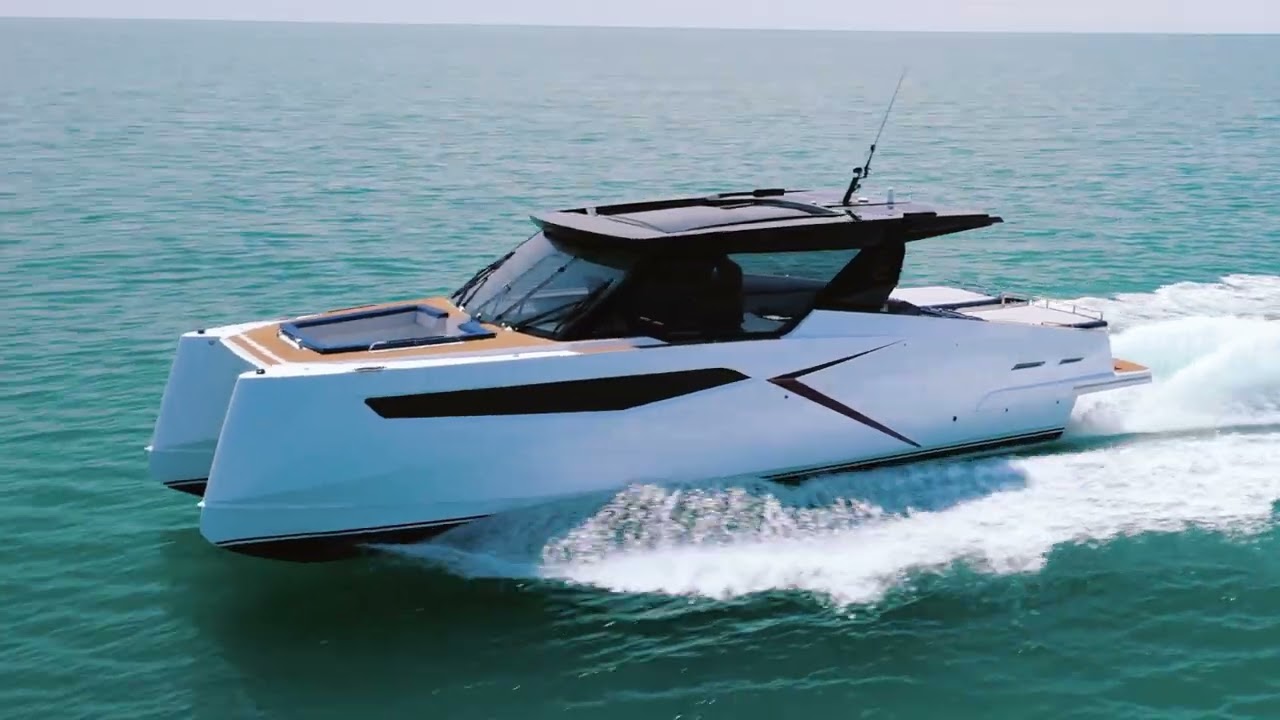 Experience the World Premiere of the Dracan 42 Full Hardtop | La Grande Motte 2025