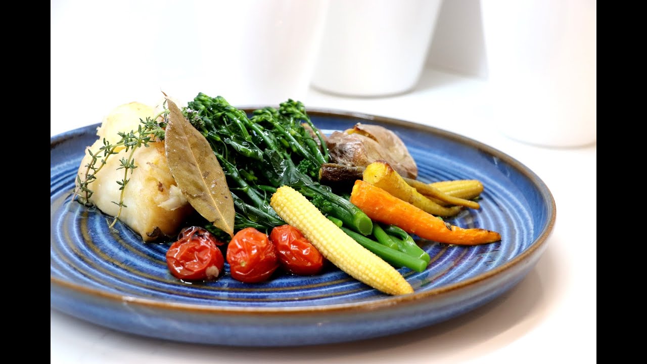 Bacalhau Confitado com Citrinos e Tomilho by Chef Vitor de Oliveira