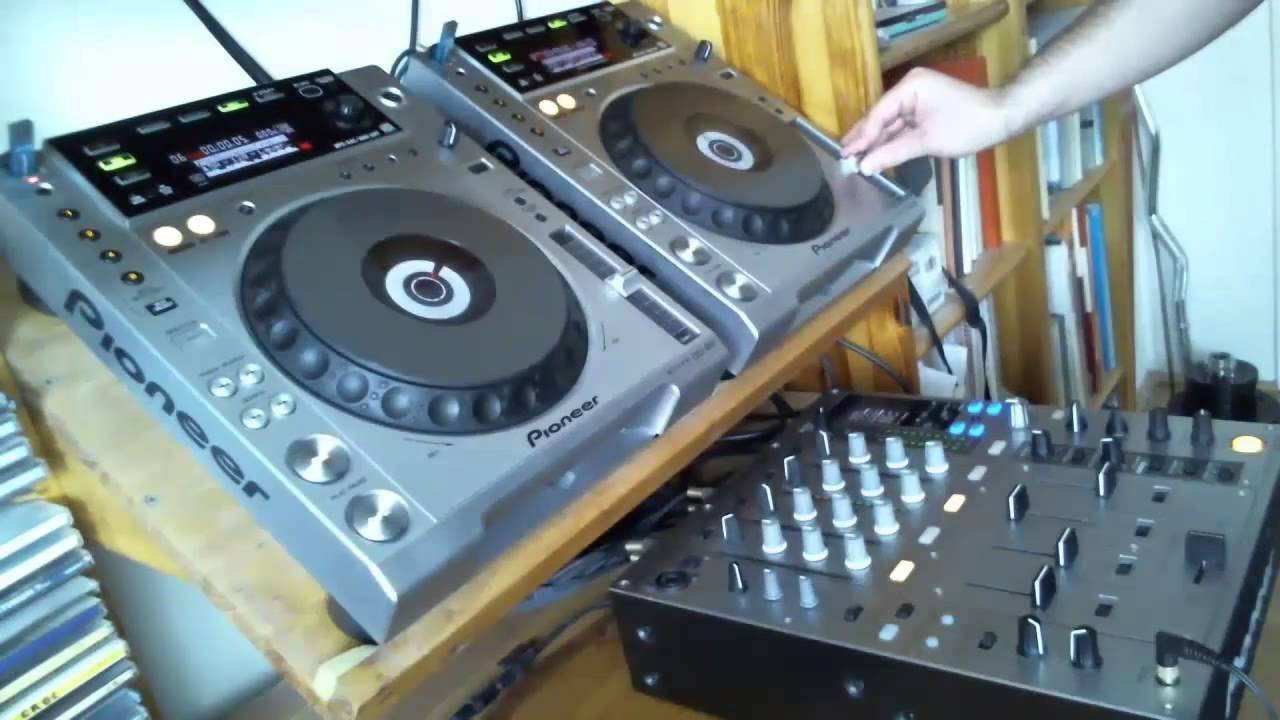 Simon's room: Templar (Pioneer DJM-750-CDJ-850)-02 Live