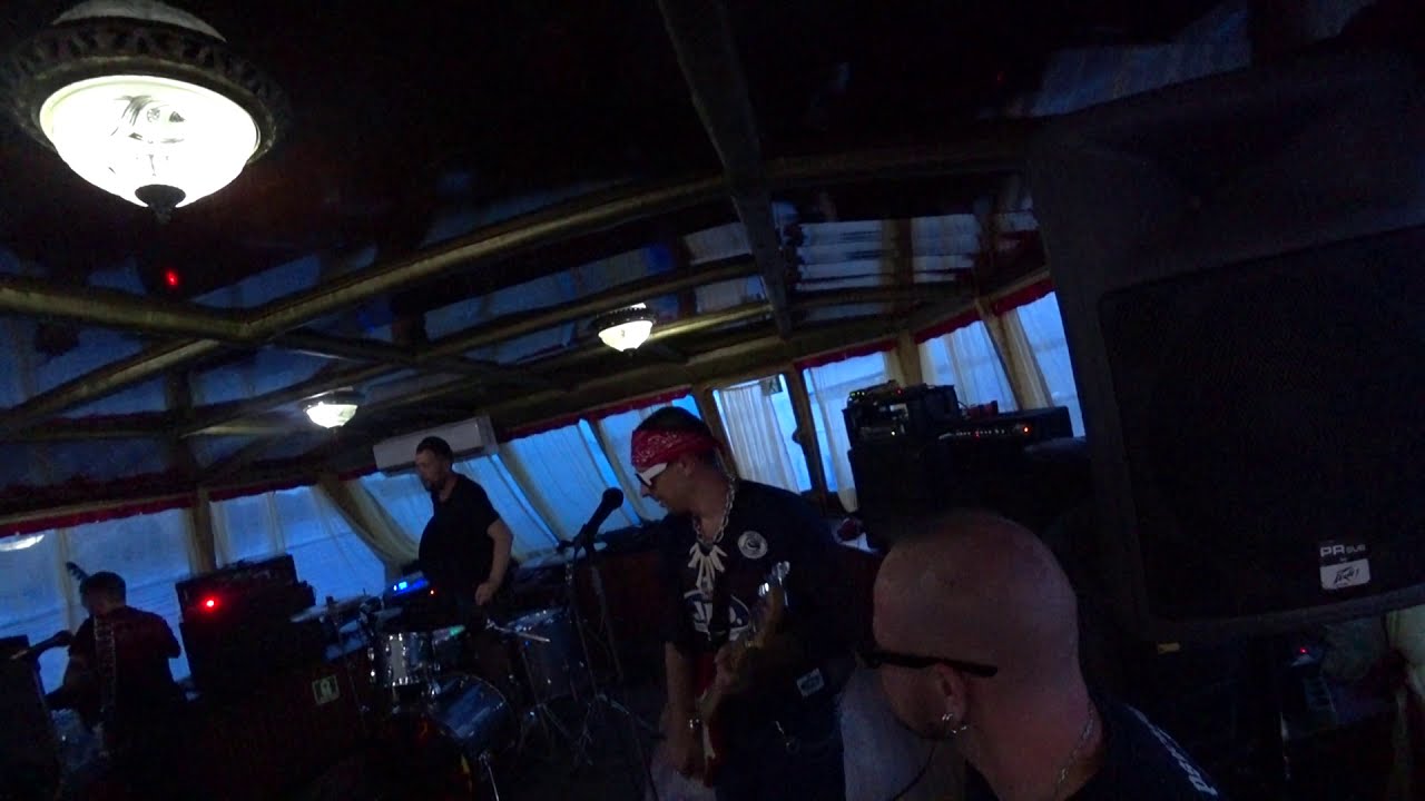 Stinx on the ship!