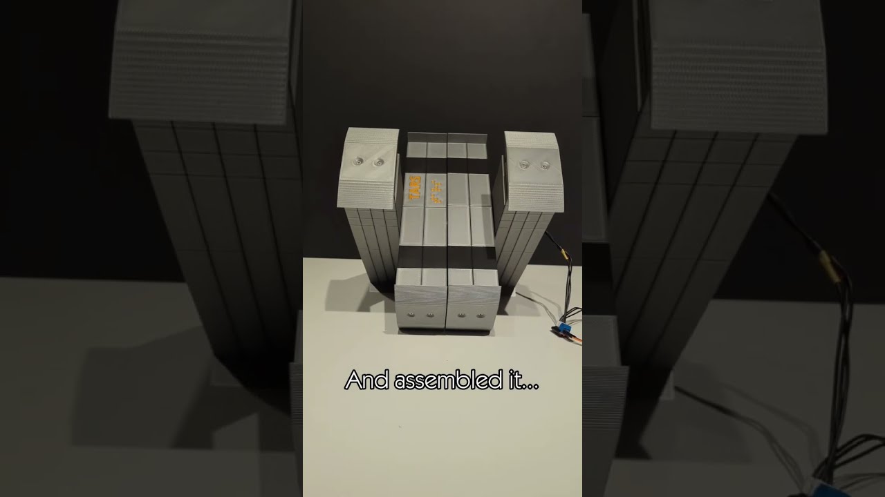 I built TARS from Interstellar that can walk and roll