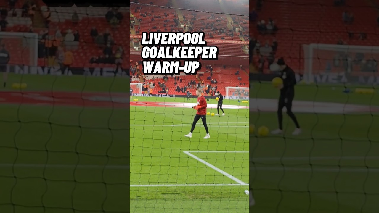Here's how Caoimhin Kelleher warm-ups for Liverpool 🔥 #Goalkeeper #WarmUp #gk #goalkeepertraining