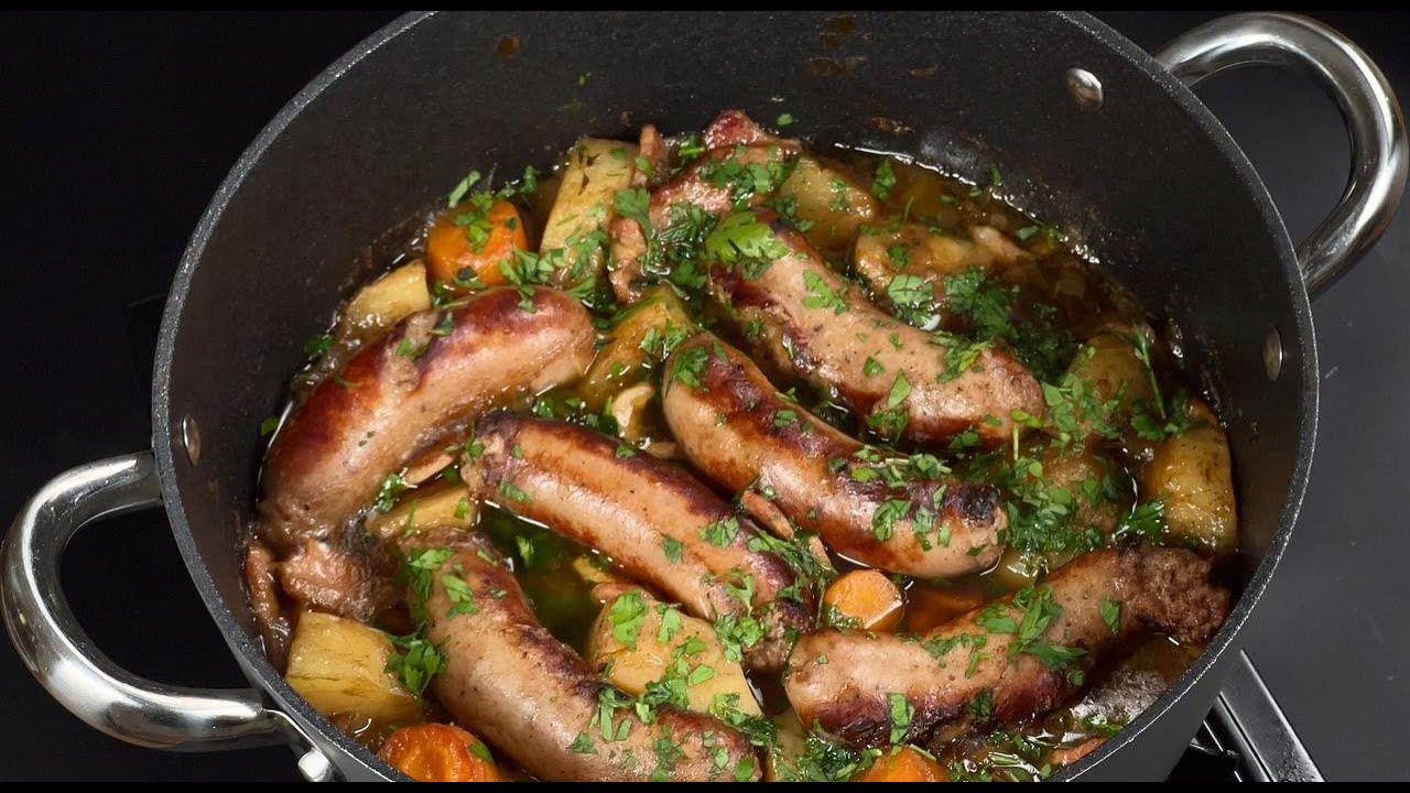 Dublin Coddle Recipe. Traditional Irish Sausage and Potato Stew