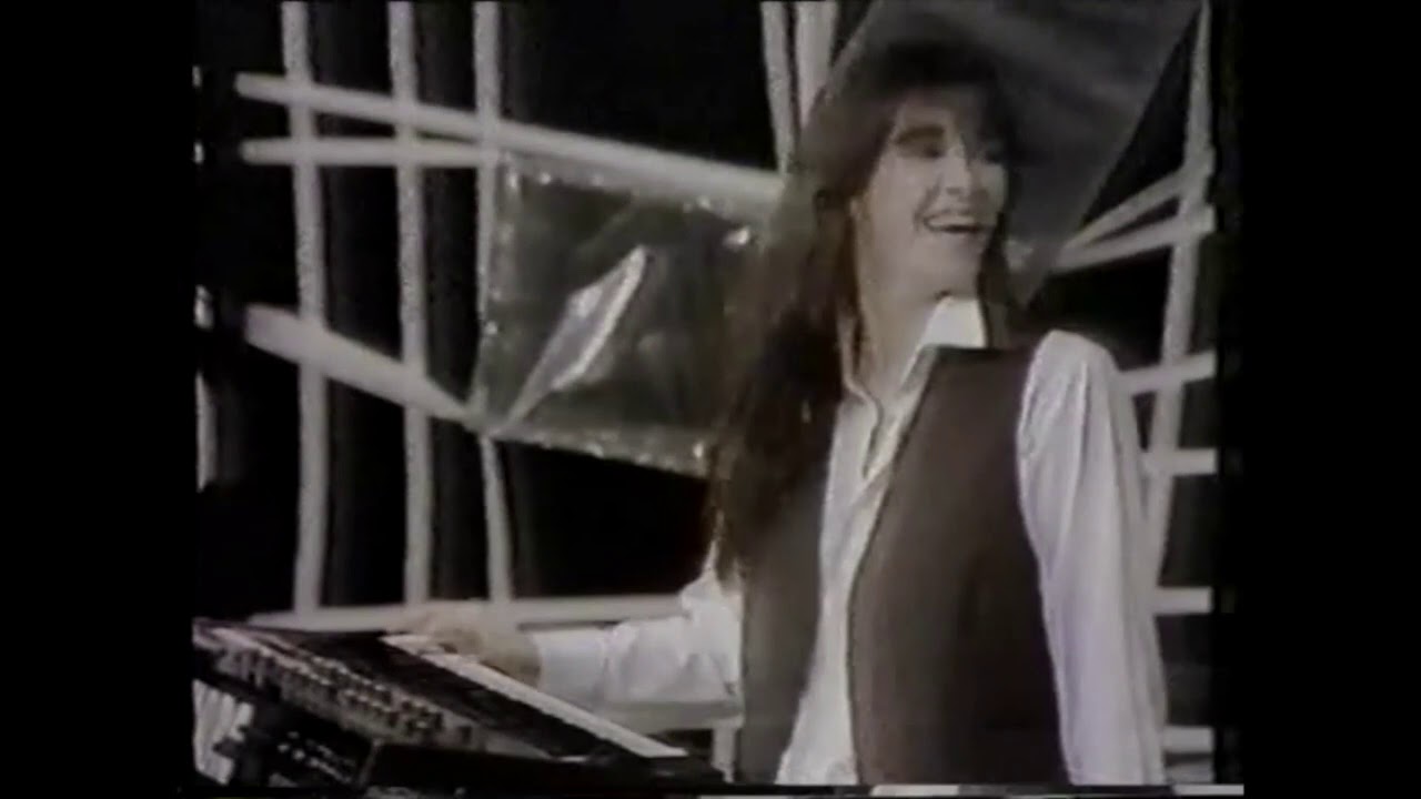 Tattoo - Ekatarina Velika (snimak iz TV studija, RTB, 1985)