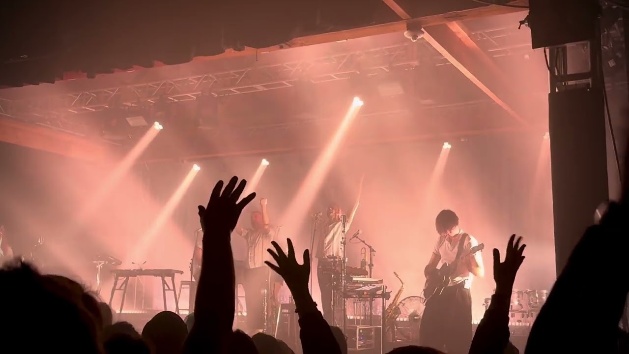 Caravan Palace - Comics / Je M’amuse : Live at the Showbox SoDo! 2025