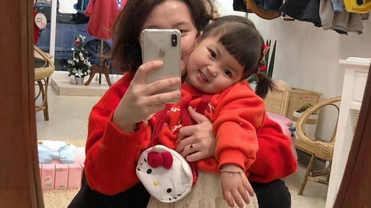 Rohee spending  time at her mom's shop😍😍#jinmiran #rohee