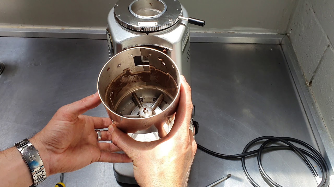 Mazzer Coffee Grinder Dosing Chamber Removal