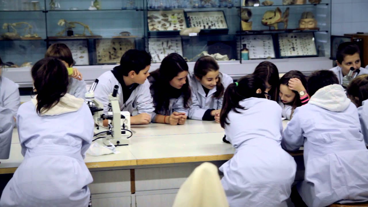Video Corporatiu Escola Dominiques de l'Ensenyament