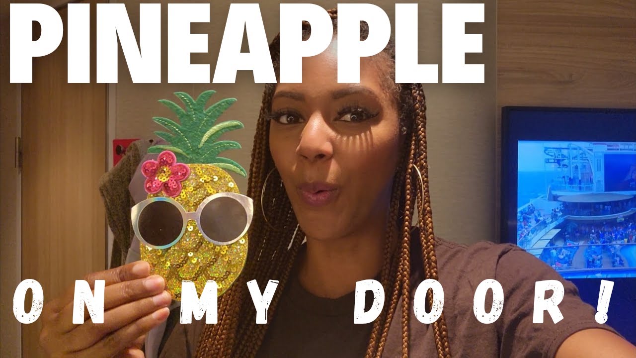 КАРНАВАЛЬНЫЙ МАРДИ ГРА/Я ПОВЕШАЛА АНАНАС НА СВОЮ ДВЕРЬ, ЧТОБЫ ПОСМОТРЕТЬ, ЧТО ПРОИЗОЙДЕТ!