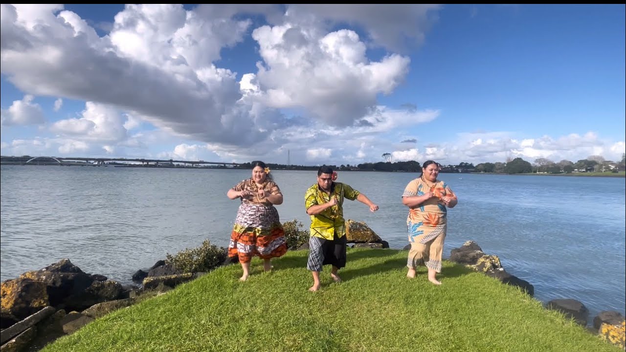  Ole Laau ole Ola (official music video)- Paulo Itutu Avealalo ft Grace Viatale Avealalo 