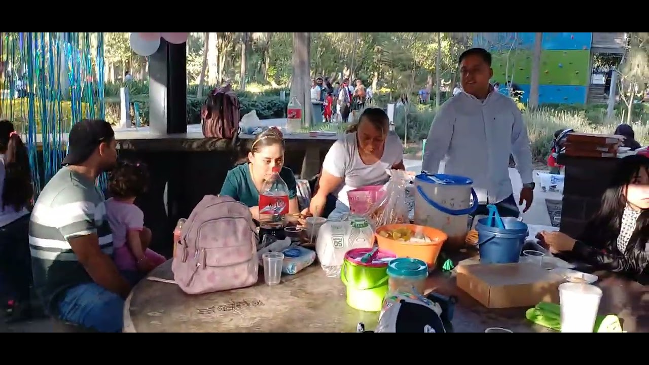 Convivencia familiar en parque de irapuato