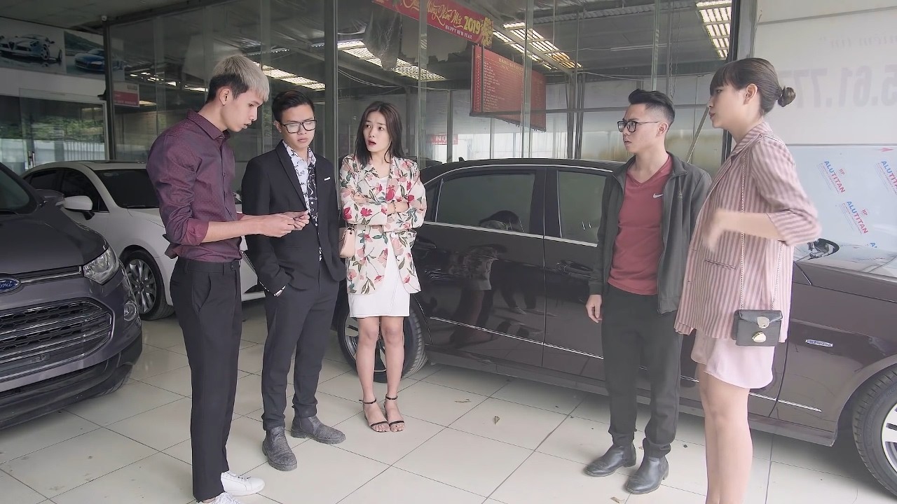 Chủ Tịch Mặc Áo Rẻ Tiền Đi Bán Xe Cổ Lại Bị Nghi Ngờ Là Xe Ăn Cắp Và Cái Kết - Tập 1441