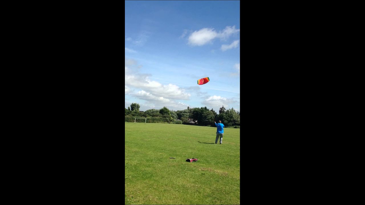 Flexifoil Sting 2.4m in strong winds with big gusts