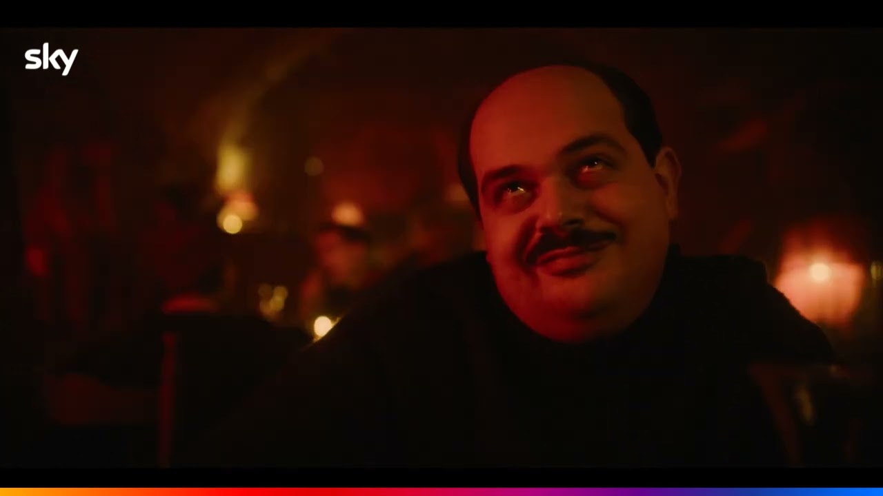 M. Il figlio del secolo, serie di Joe Wright - Clip 3, Ep. 2: valigia di soldi