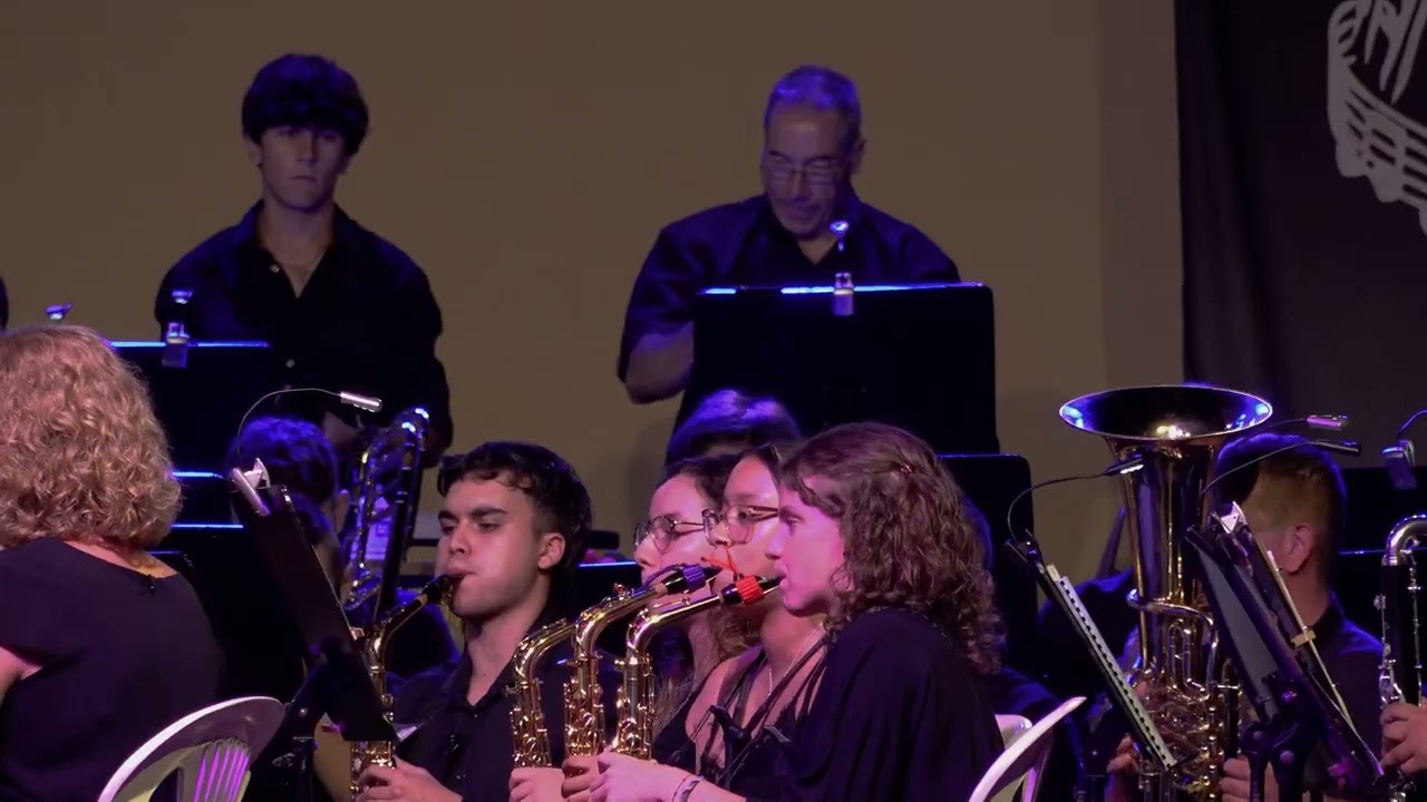 1 CAN´T TAKE MY EYES OFF YOU  Crewe Gaudio arr Johan de Meij