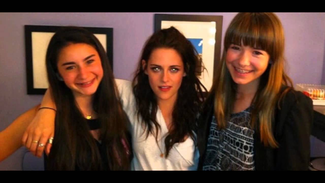 Kristen Stewart || Never Alone