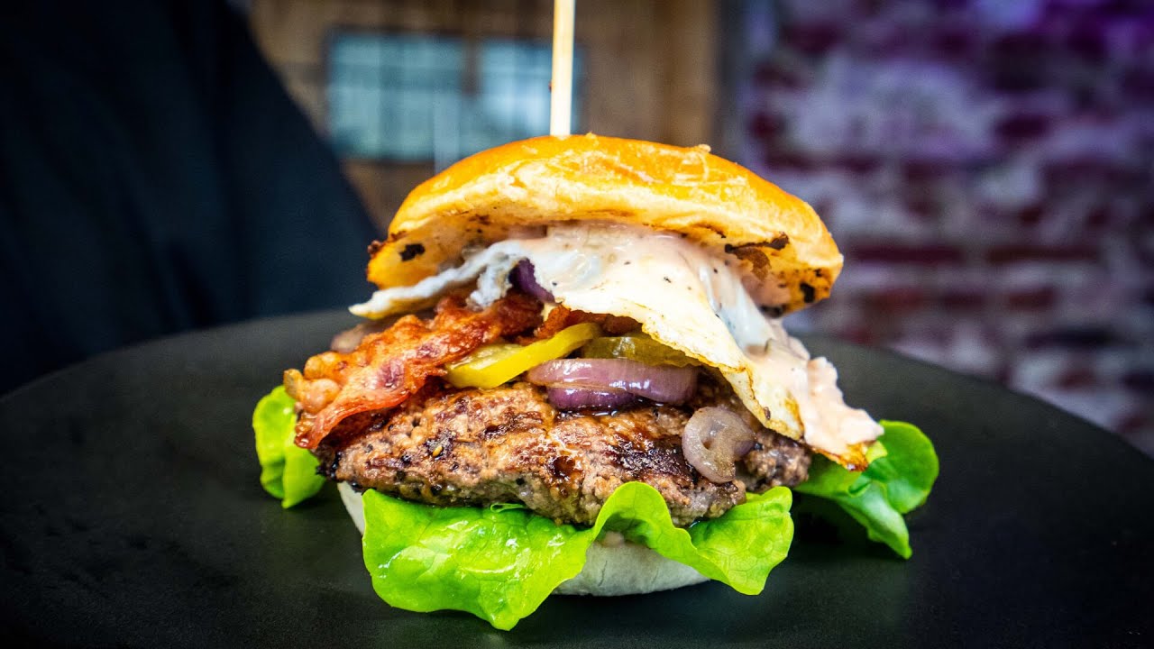 Homemade Burger von der Grillplatte 🍔 I @Bernd Zehner kocht mit Hoffmann