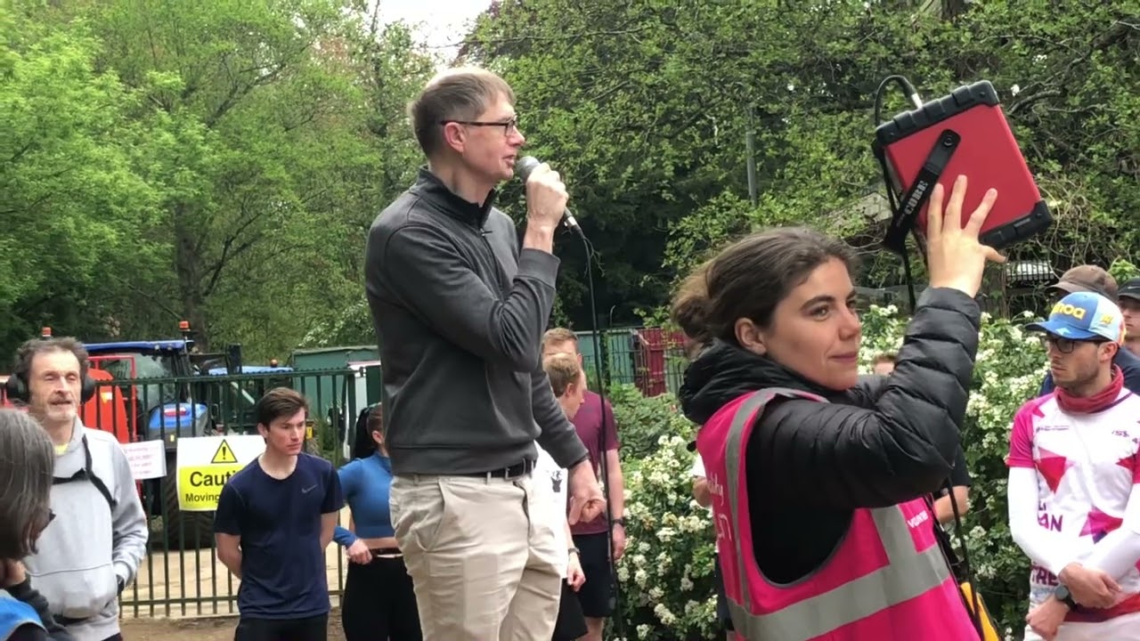 Bannister mile!  University Parkrun intro