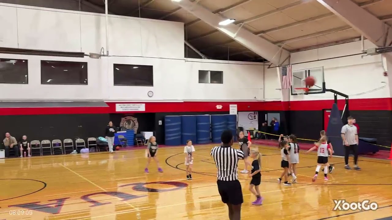 NP 2nd Grade Girls BB vs Carrollton 3rd Grade Girls 1st half 1-1-26 #QuakerClassic