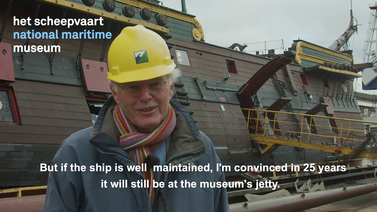 Verscheping van VOC-schip Amsterdam naar de Oranjewerf