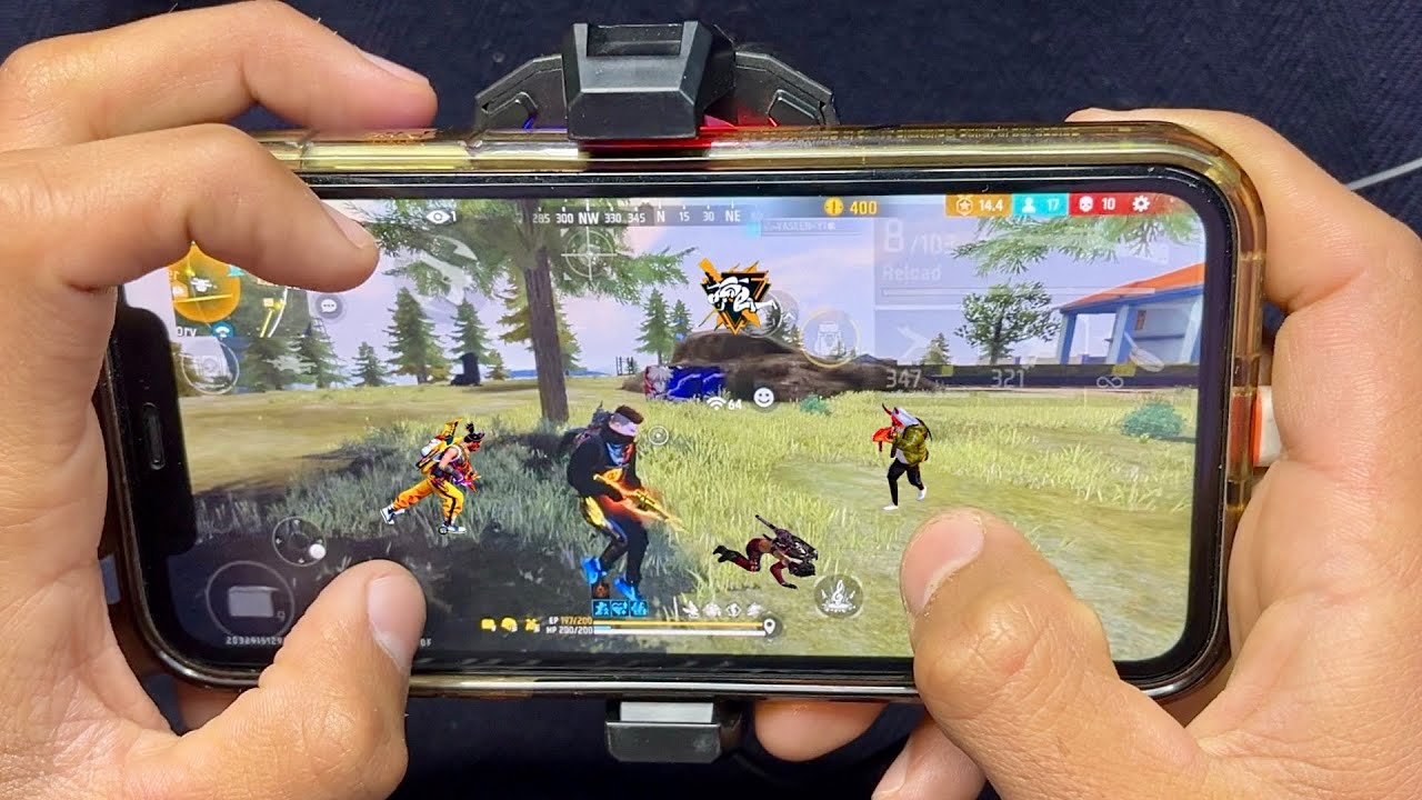 HANDCAM🔥 IPHONE 11 🗿 FREE FIRE BR RANKED INSANE GAMEPLAY 🎮