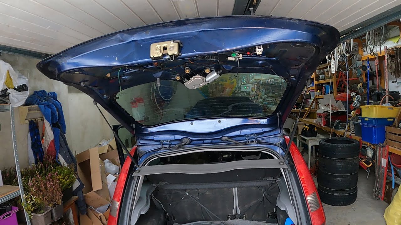 Ford Fusion 1.4 🚗 Klapa Bagażnika Nie Otwiera się❓😶👉 Naprawa 👨‍🔧