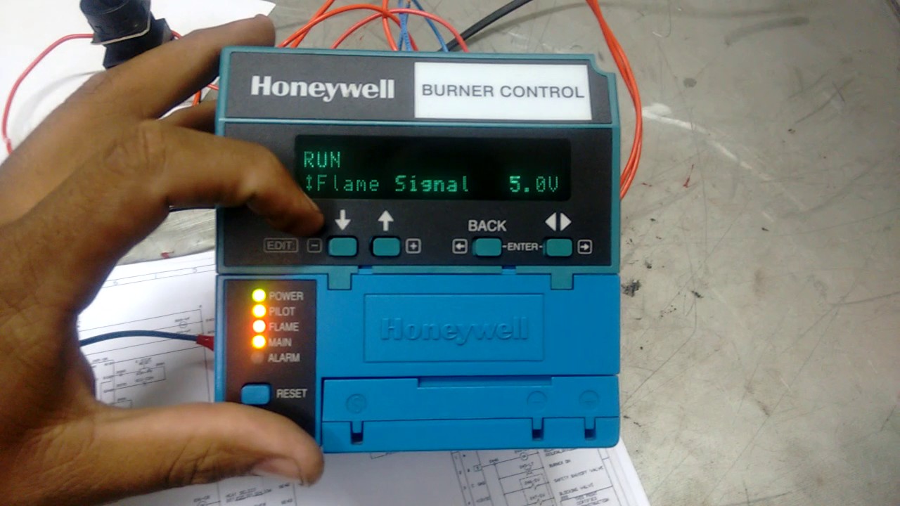 Honeywell série 7800 - RM 7890