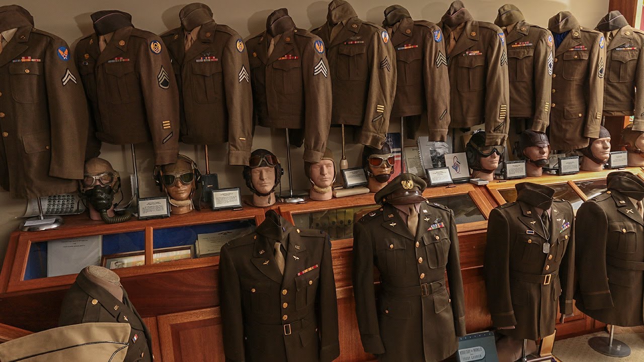 World War II Author and Collector Gives the Last Tour of his Collection