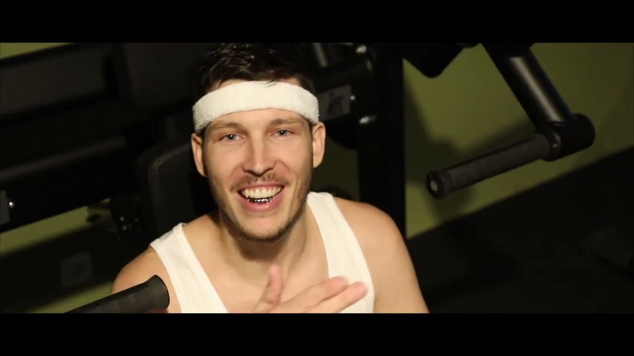 Bada - Im Club [Offizielles Musikvideo]