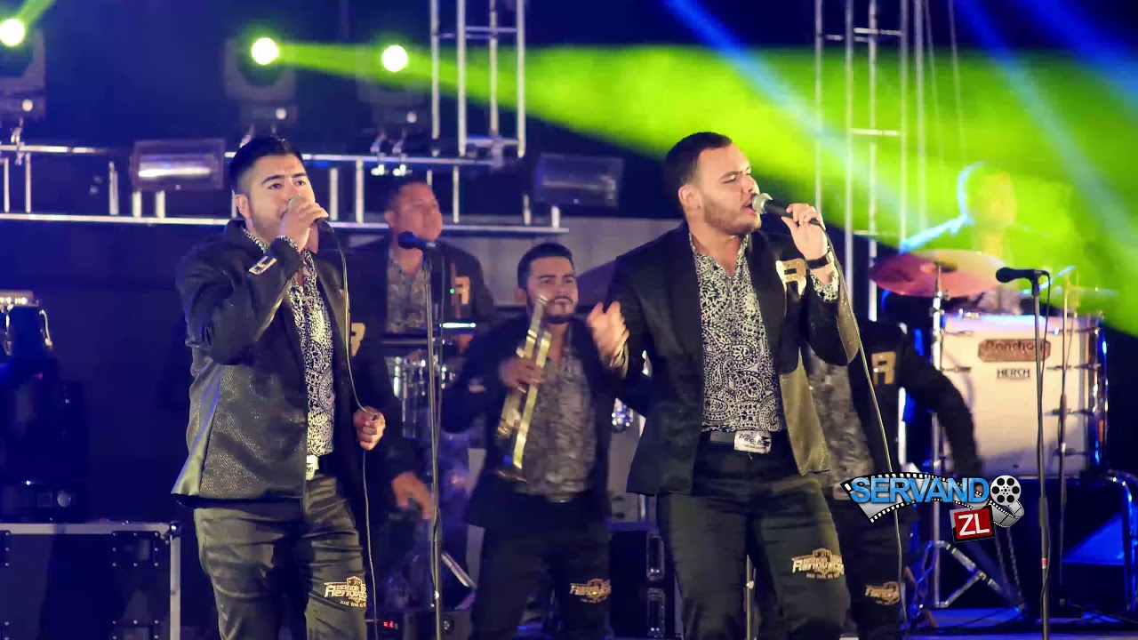 Banda Renovacion - La Vida Del Dorian (En Vivo 2017)